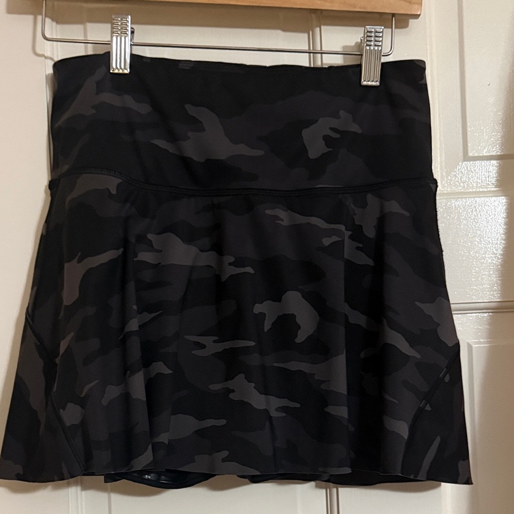Athleta Black Camo Mini Skirt
